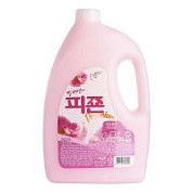 PIGEON Кондиционер для белья розовый сад / Regular Fabric Softener Pink, 2500 мл
